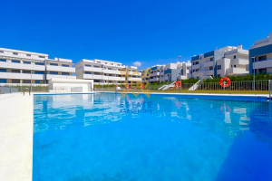 Apartamento №27513 en Estepona