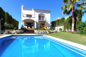 Villa №33445 en Marbella