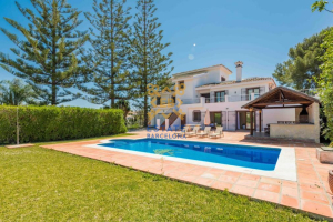 Villa №33858 en Marbella