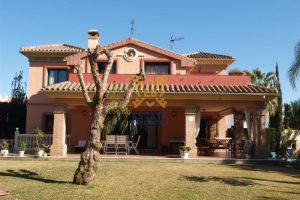 Villa №33508 en Estepona