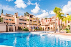 Apartamento №23348 en Estepona