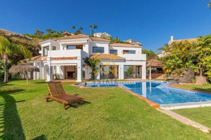 Villa №33811 en Benahavis