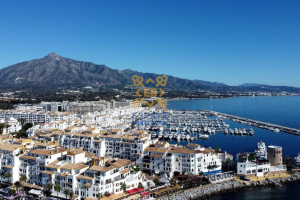 Apartamento №24546 en Puerto Banus