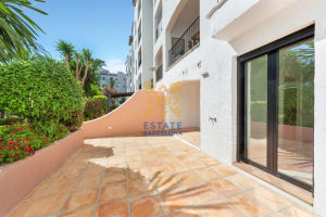 Apartamento №25952 en Puerto Banus