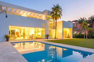 Villa №33125 en Puerto Banus