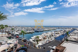 Dúplex №23848 en Puerto Banus