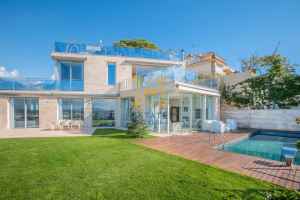 Casa №9300 en Lloret de Mar