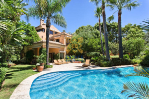 Villa №33440 en Marbella